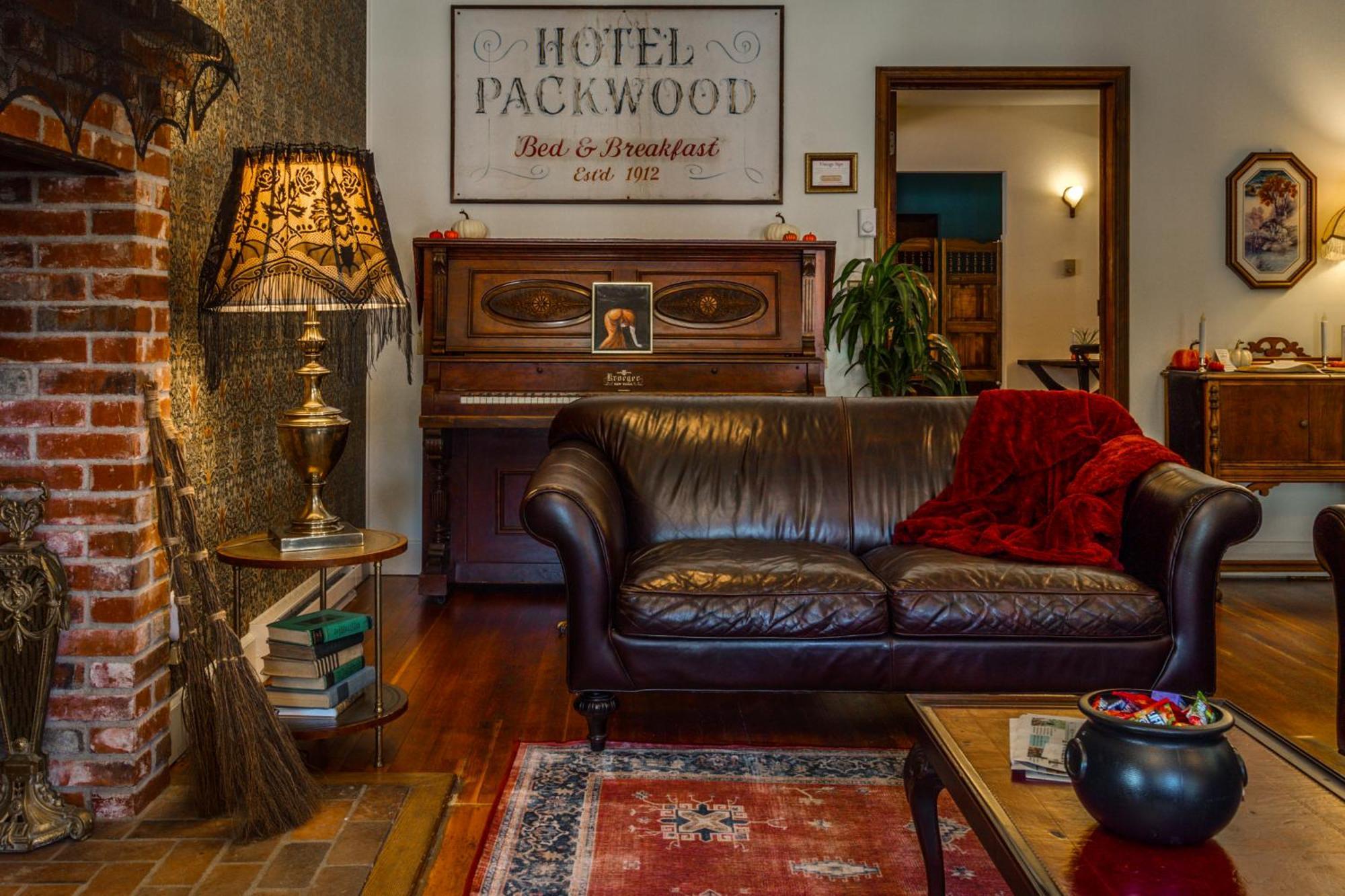 Historic Hotel פקווד מראה חיצוני תמונה